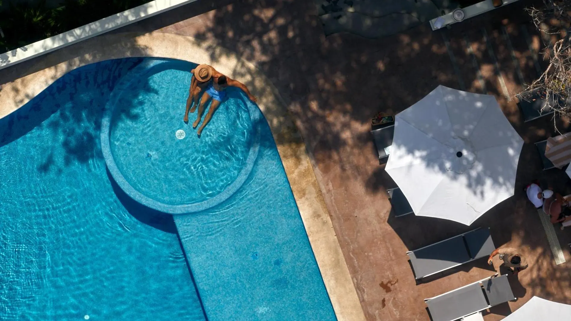 Ysuri Sayulita - Beachfront Hotel